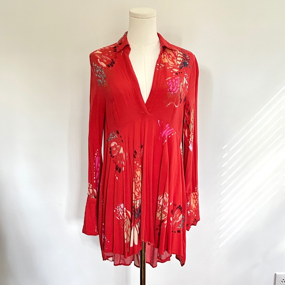 Free People Field of Butterflies Tunic S Red Hi Low Swing Boho Festival Deep V